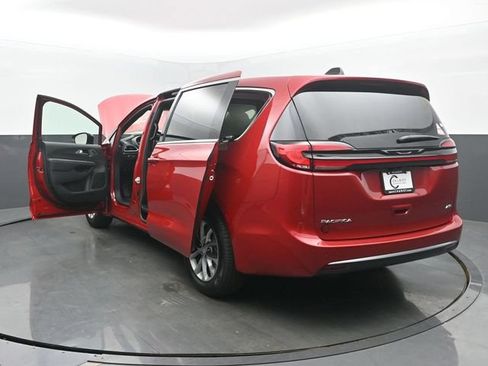 New 2027 Chrysler Pacifica Select w/ Family Tech Group AWD/4WD image 56