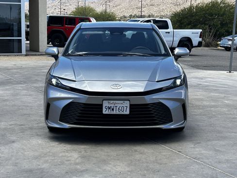 Used 2025 Toyota Camry LE FWD image 3