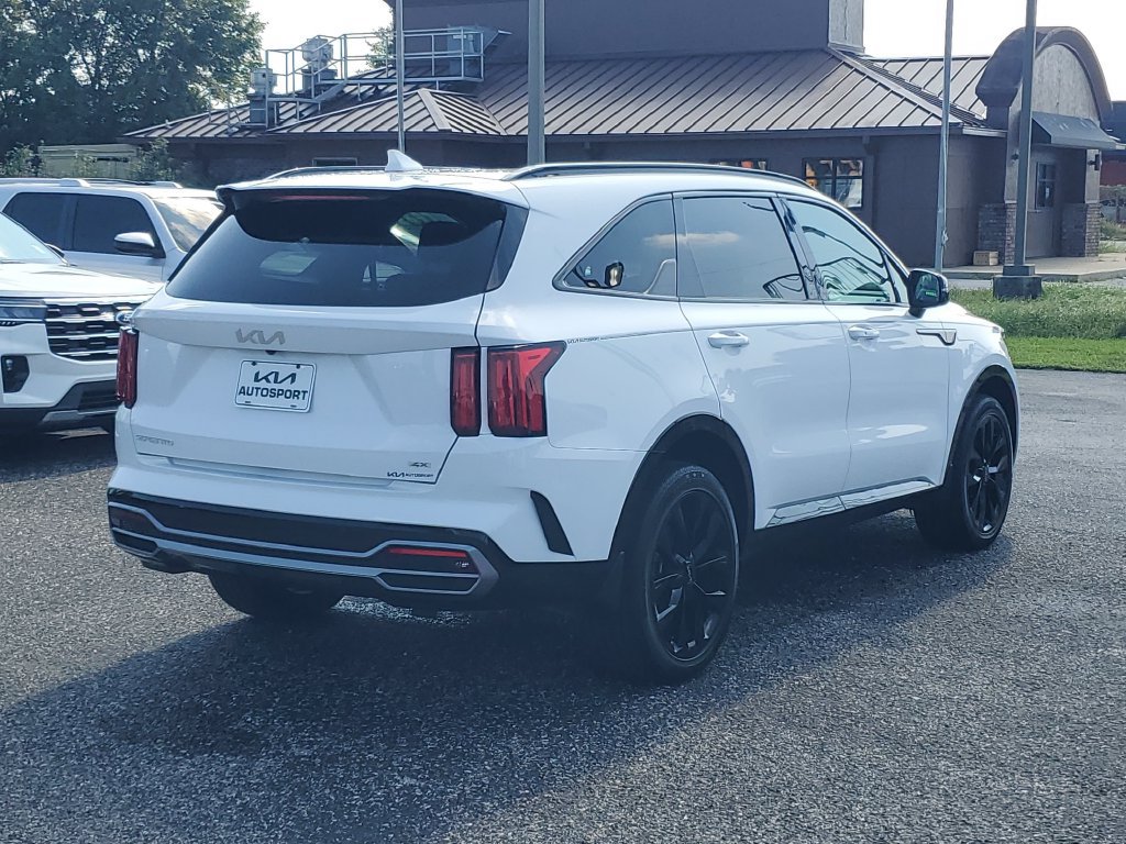 Used 2023 Kia Sorento SX AWD/4WD image 4