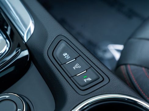 Used 2015 Chevrolet SS RWD image 17