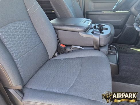 New 2025 RAM 2500 Tradesman AWD/4WD image 11