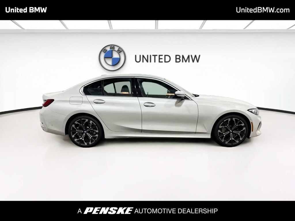 Certified 2025 BMW 330i Sedan RWD image 4
