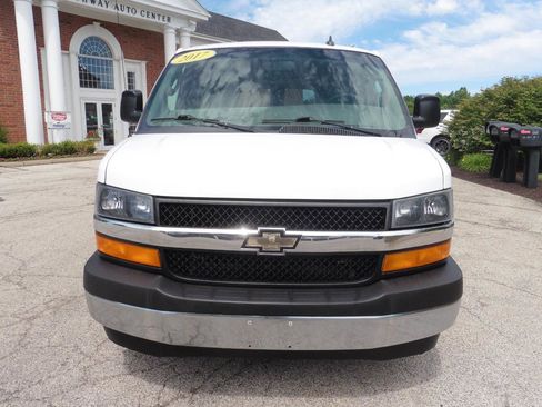 Used 2017 Chevrolet Express 3500 LT w/ LT Preferred Equipment Group RWD image 20