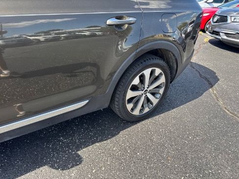 Used 2021 Kia Telluride S FWD image 10