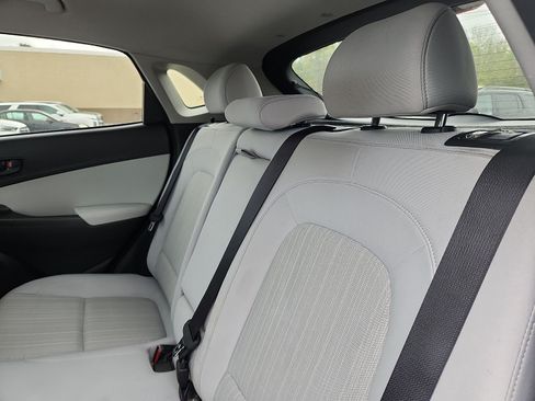 Certified 2023 Hyundai Kona SEL AWD/4WD image 25