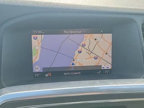 Used 2018 Volvo V60 T5 Cross Country image 9