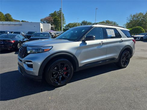 Used 2024 Ford Explorer ST w/ Equipment Group 401A image 8