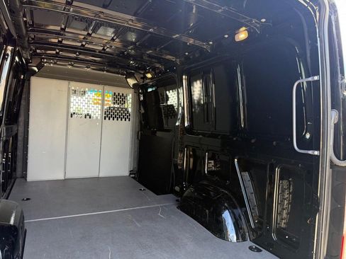 Used 2022 Mercedes-Benz Sprinter 2500 image 17