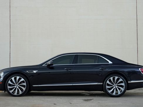 Used 2023 Bentley Flying Spur Azure AWD/4WD image 9