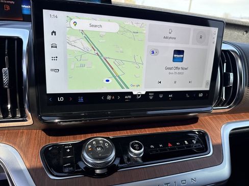 Used 2025 Ford Expedition Max King Ranch image 28