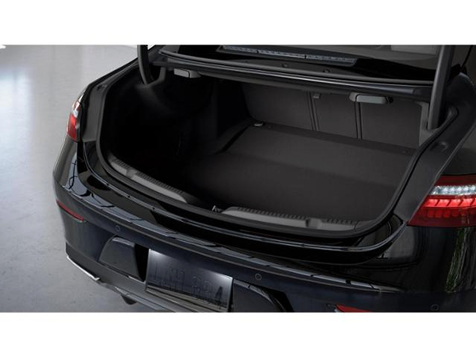 Used 2023 Mercedes-Benz E 450 Coupe image 7