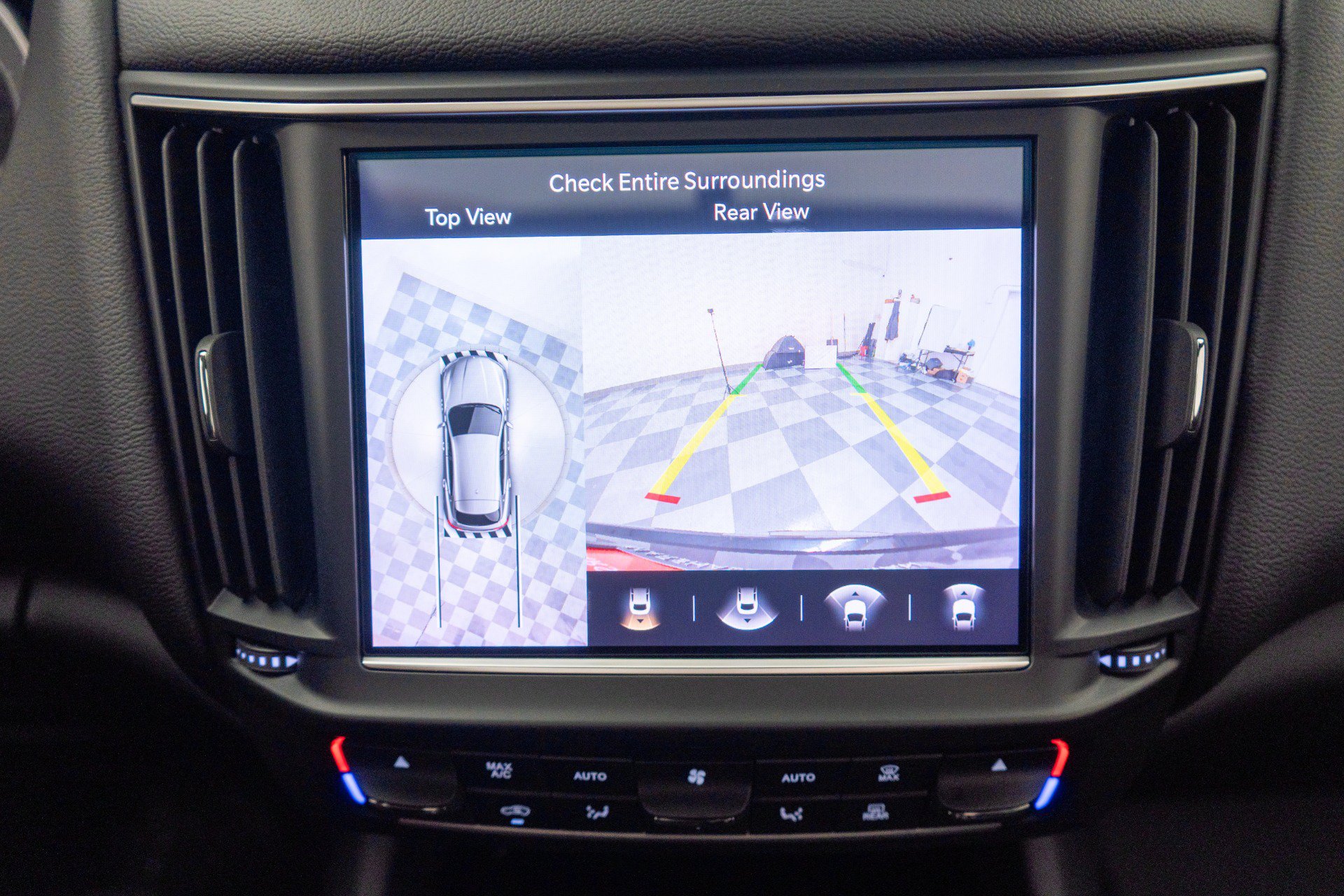 Used 2023 Maserati Levante GT AWD/4WD image 38