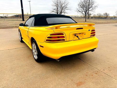 Used 1995 Ford Mustang GT image 7