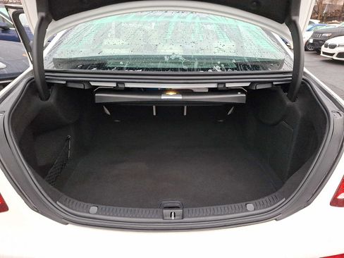 Used 2019 Mercedes-Benz E 300 4MATIC image 26