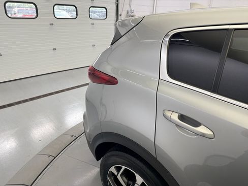Used 2021 Kia Sportage LX AWD/4WD image 22