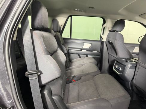Used 2025 Ford Expedition Active AWD/4WD image 20