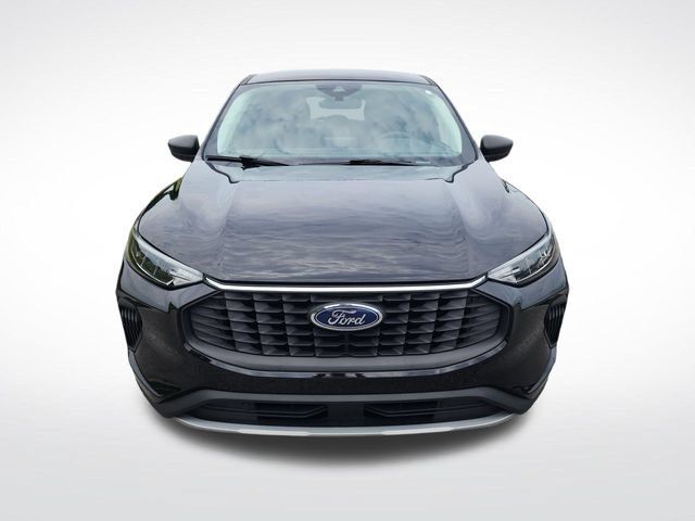 Used 2025 Ford Escape Active AWD/4WD image 8