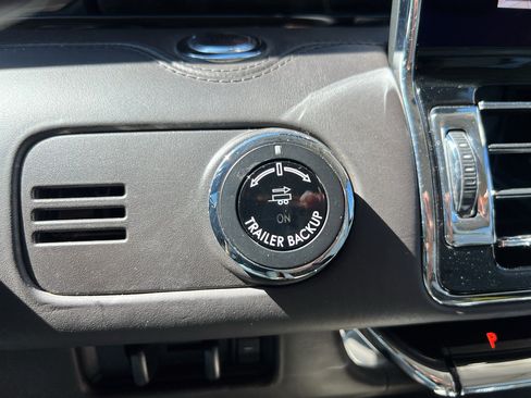 Used 2019 Lincoln Navigator Black Label AWD/4WD image 35