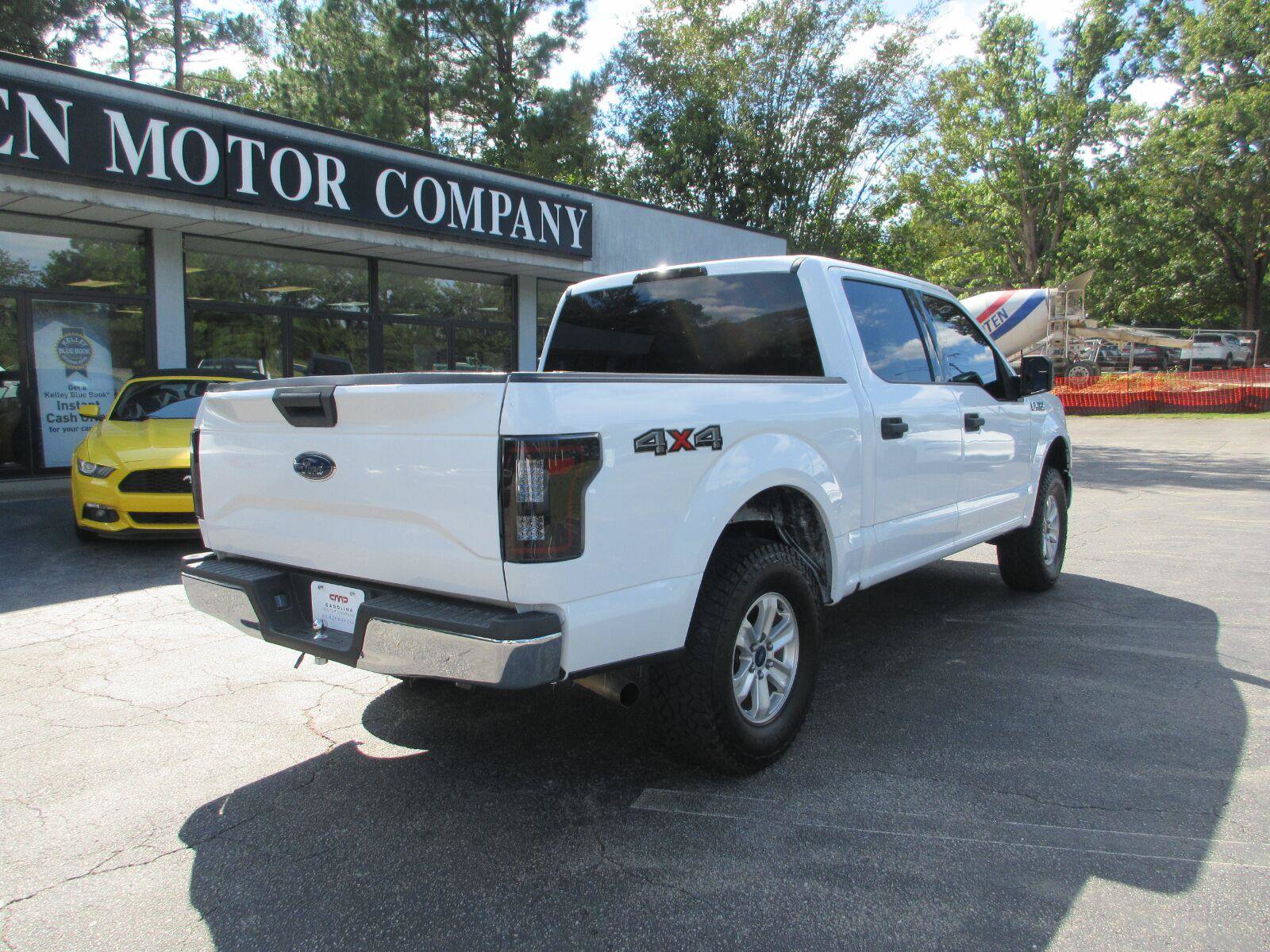 Used 2017 Ford F150 XLT AWD/4WD image 5
