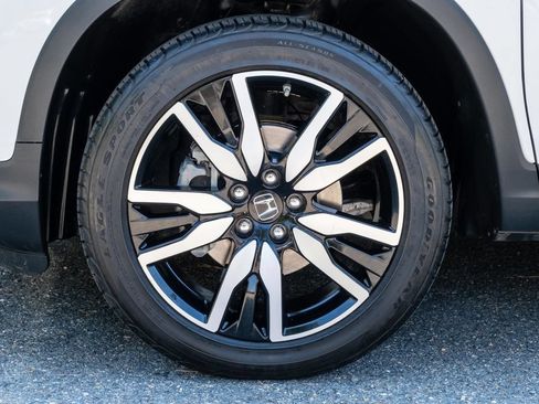 Used 2021 Honda Pilot Elite image 40