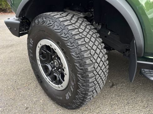 Used 2022 Ford Bronco Badlands image 35