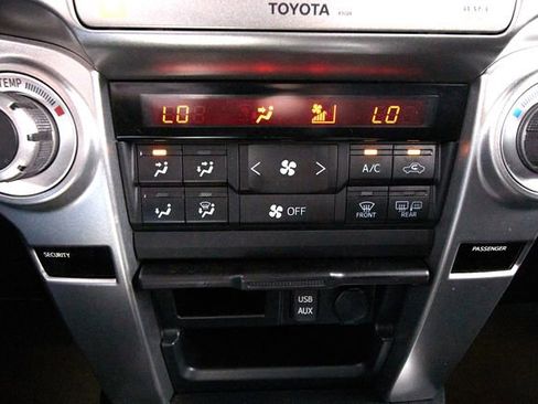 Used 2013 Toyota 4Runner Limited AWD/4WD image 14