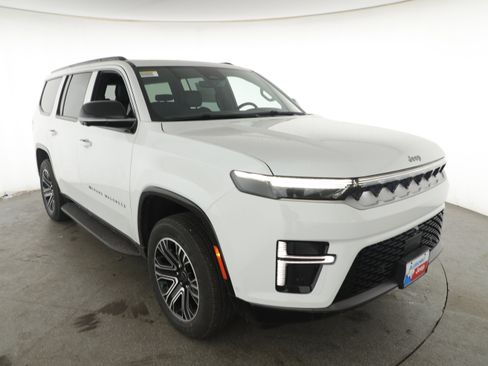 New 2026 Jeep Grand Wagoneer image 4