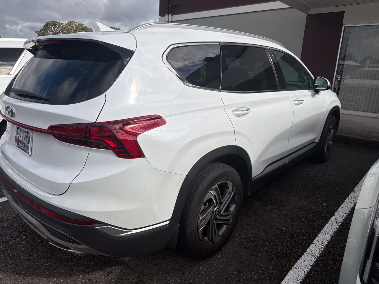 Used 2022 Hyundai Santa Fe SEL w/ Convenience Package FWD image 3
