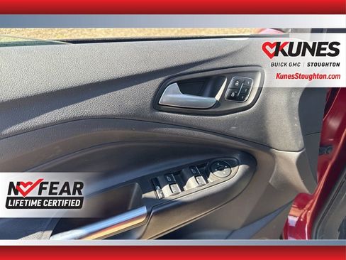 Used 2018 Ford Escape Titanium w/ Ford Safe & Smart Package AWD/4WD image 21