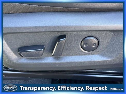 Certified 2022 Nissan Rogue SV w/ SV Premium Package image 22