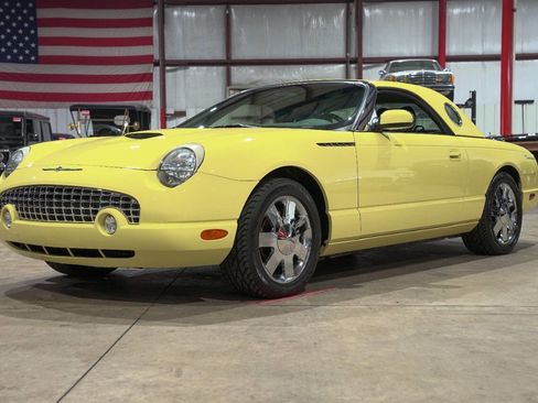 Used 2002 Ford Thunderbird Deluxe image 31