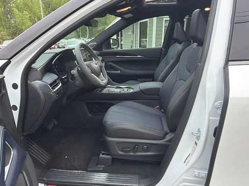 Used 2026 INFINITI QX60 Sport w/ Dark Cargo Package image 30