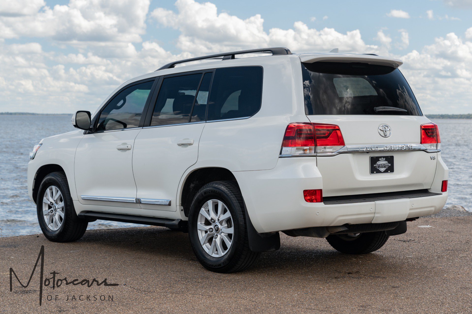 Used 2017 Toyota Land Cruiser AWD/4WD image 4