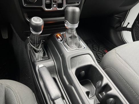 Used 2021 Jeep Wrangler Unlimited Sahara w/ Dual Top Group image 36