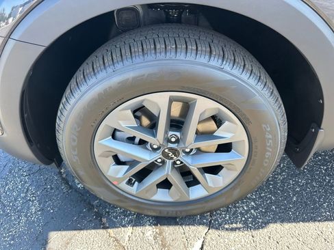 New 2025 Kia Telluride LX image 38