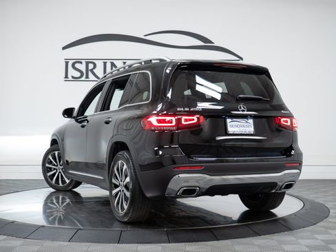 Used 2022 Mercedes-Benz GLB 250 4MATIC image 27