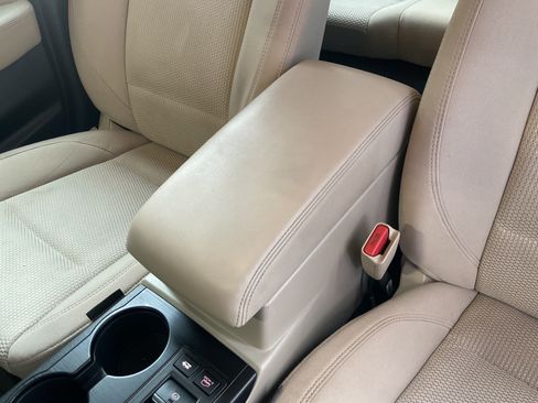 Used 2018 Subaru Outback 2.5i Premium AWD/4WD image 20