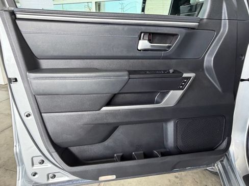 Used 2023 Toyota Tundra Platinum AWD/4WD image 18