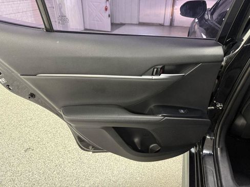 Used 2019 Toyota Camry XSE FWD image 27