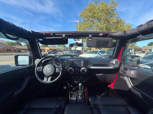 Used 2012 Jeep Wrangler Sahara w/ Dual Top Group AWD/4WD image 35