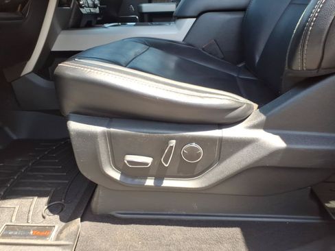Used 2019 Ford F250 Lariat w/ Lariat Value Package AWD/4WD image 23
