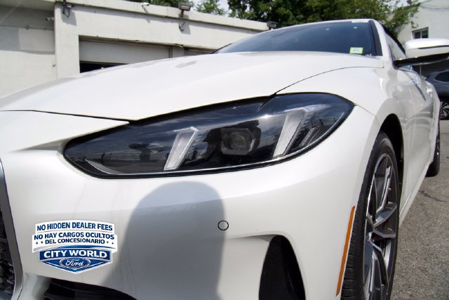Used 2025 BMW 430i Convertible w/ Premium Package RWD image 7
