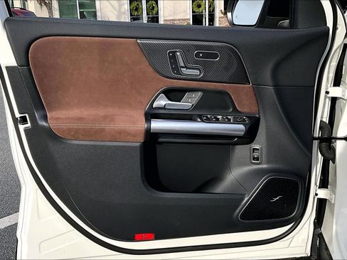 Certified 2025 Mercedes-Benz GLA 35 AMG 4MATIC image 22
