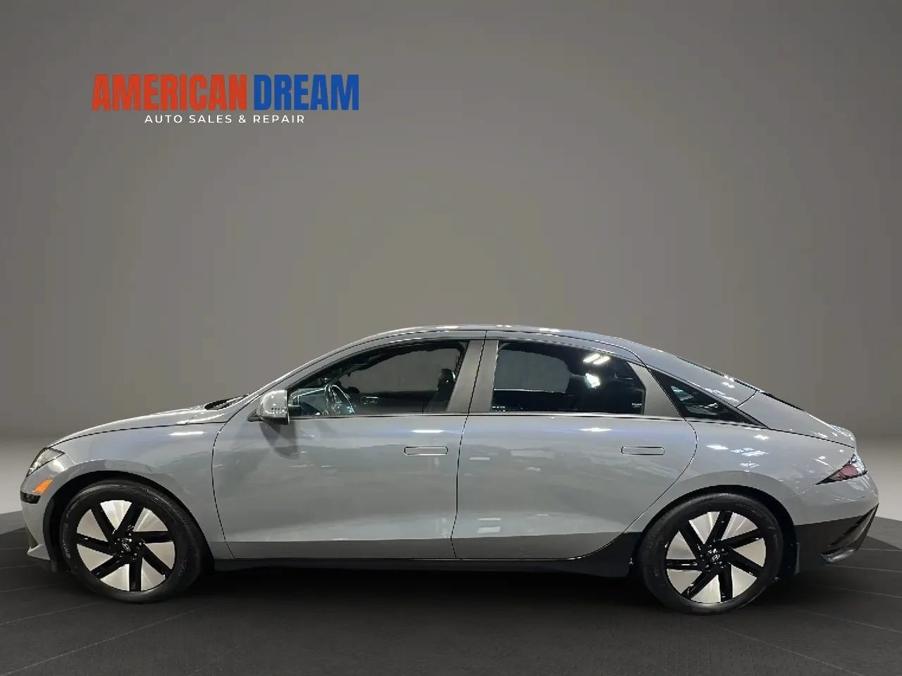 Used 2023 Hyundai Ioniq 6 SE AWD/4WD image 2