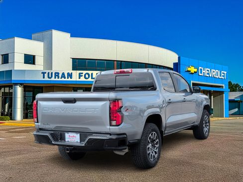 Used 2024 Chevrolet Colorado Z71 w/ Z71 Convenience Package 2 AWD/4WD image 6