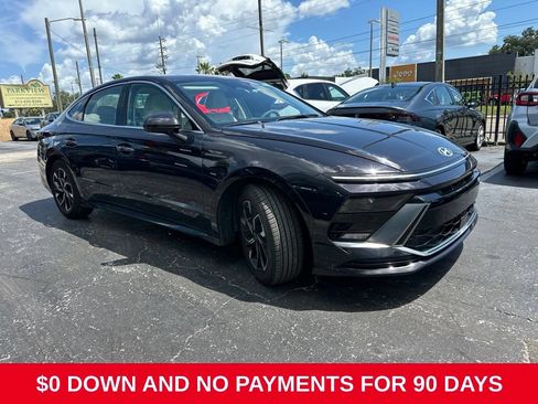 Used 2025 Hyundai Sonata SEL FWD image 2
