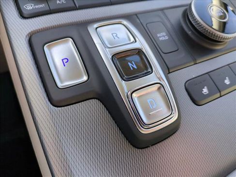 Used 2024 Hyundai Palisade Limited image 12