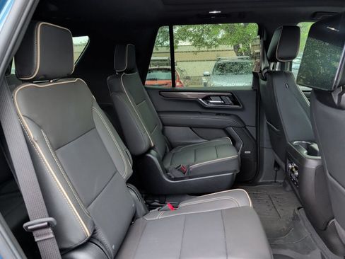 Used 2026 GMC Yukon Elevation w/ Elevation Premium Package AWD/4WD image 35