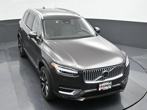New 2025 Volvo XC90 B6 Plus w/ Protection Package Premier AWD/4WD image 36