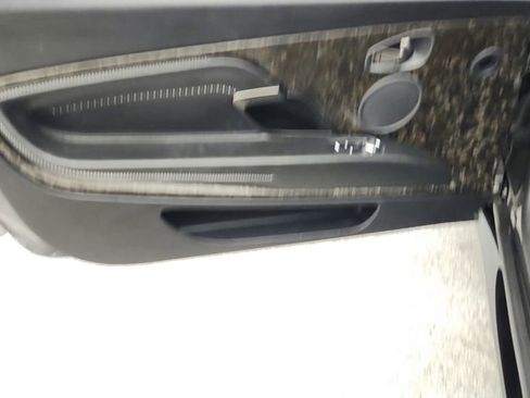 Used 2019 Aston Martin DB11 Volante RWD image 27